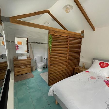 Bungalow "Doussin' Kreyol", Au Calme A 150M De La Plage Grande Anse Bagian luar foto